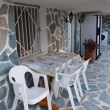 Апартаменты Shley House 1 Луца Экстерьер фото